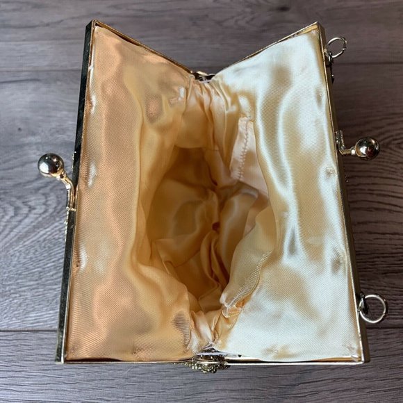 Gold/White Bead FloralClutch/Purse. Kiss Lock Close Snake Chain Strap vintage - Picture 5 of 10